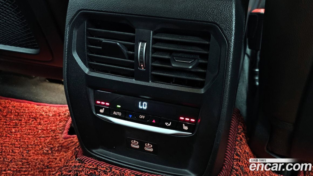 BMW 3-Series 320i Luxury, 2022