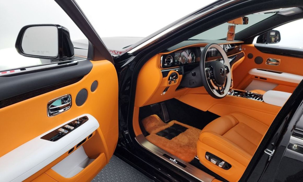 Rolls-Royce Ghost 6.7 EWB V12, 2024