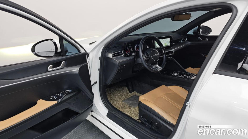 Kia K5 2.0, 2023