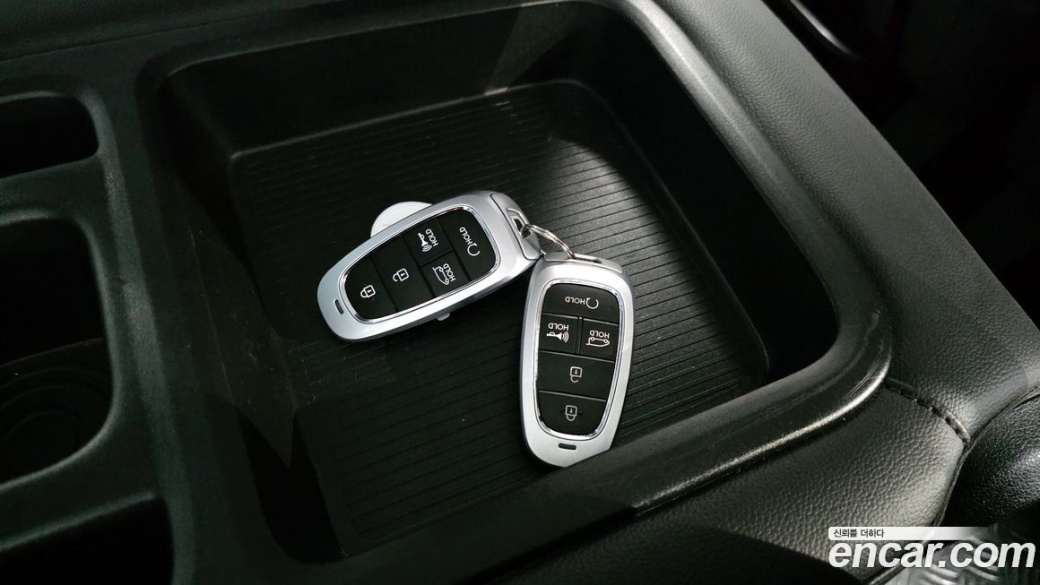 Hyundai Staria Tourer 9-Seater, 2024