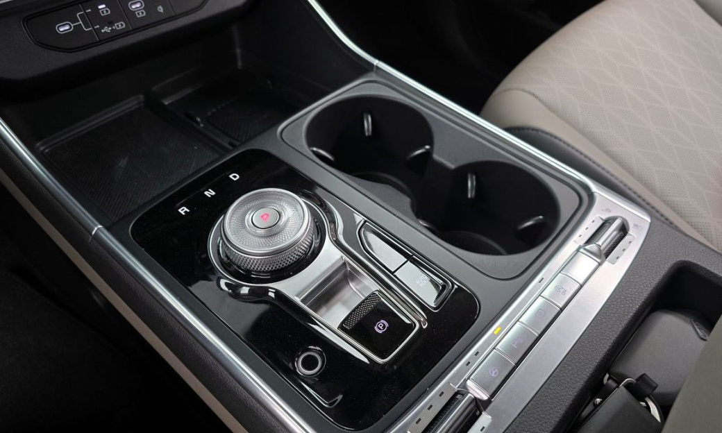 Kia Carnival 9-Seater Noblesse, 2025