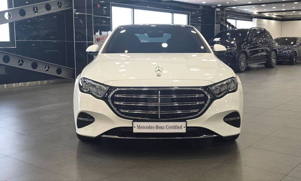 Mercedes-Benz E-Class E220d 4MATIC Exclusive, 2024