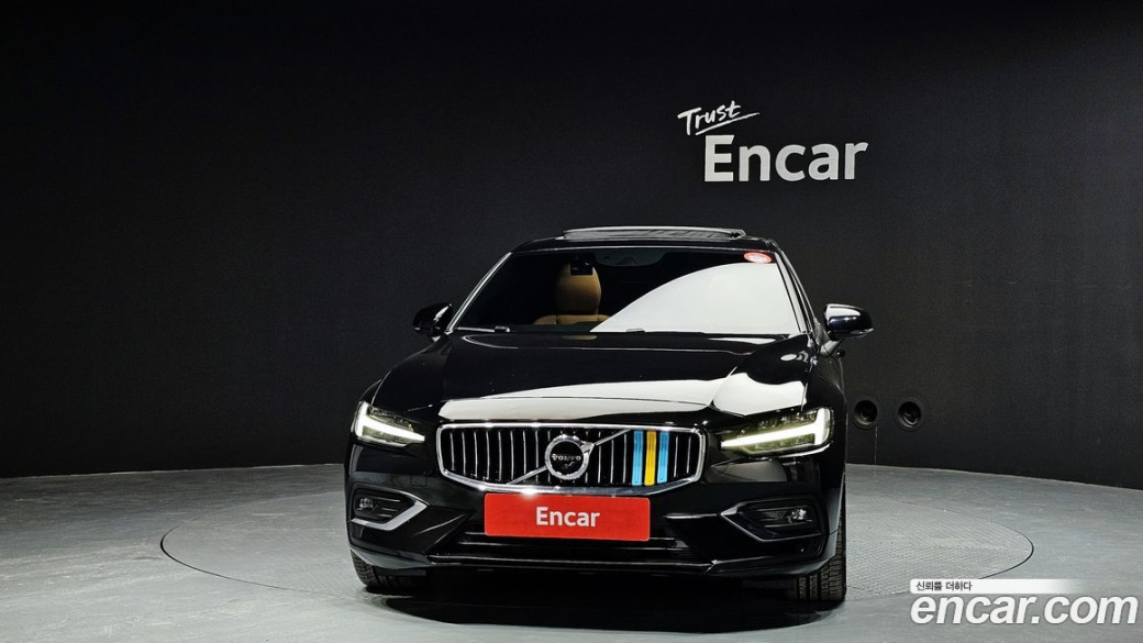 Volvo S60 B5 Inscription, 2022