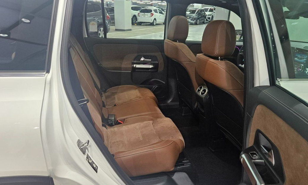 Mercedes-Benz GLB-Class AMG GLB35 4MATIC, 2025