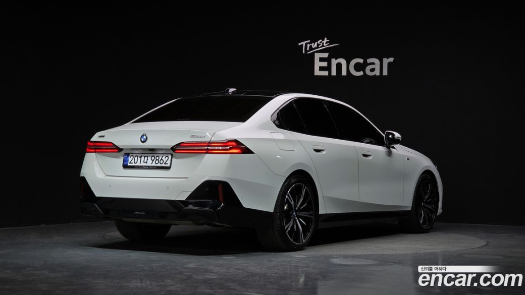 BMW 5-Series 530i xDrive M Sport, 2025