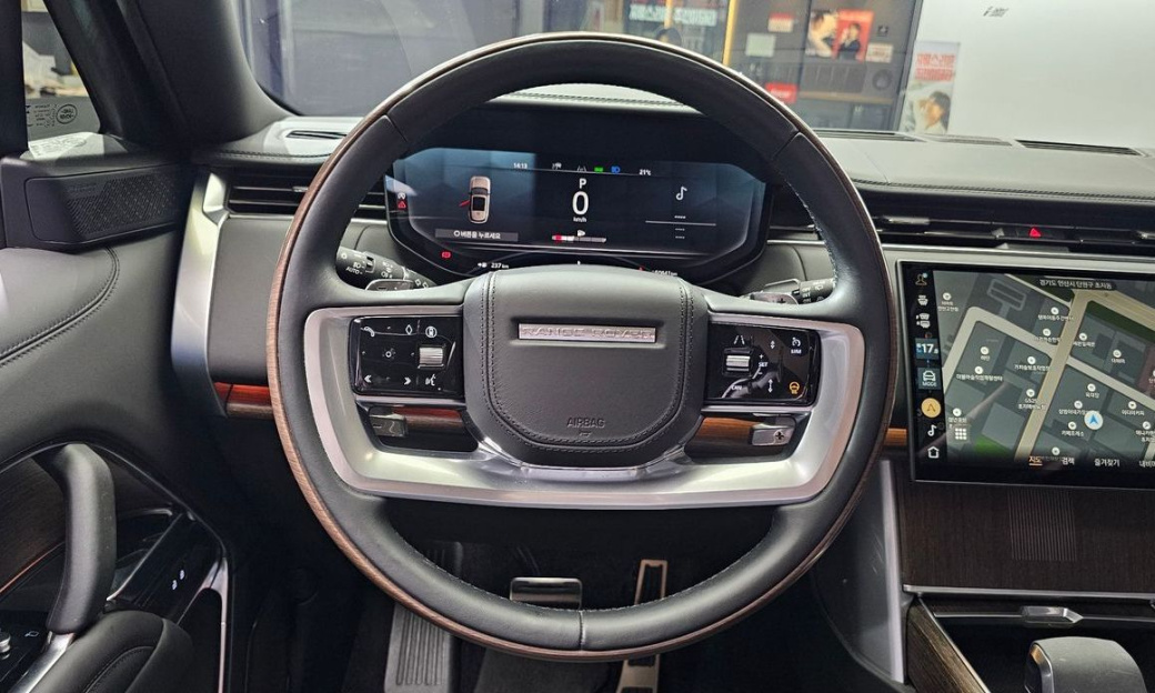 Land Rover Range Rover P530 Autobiography, 2024