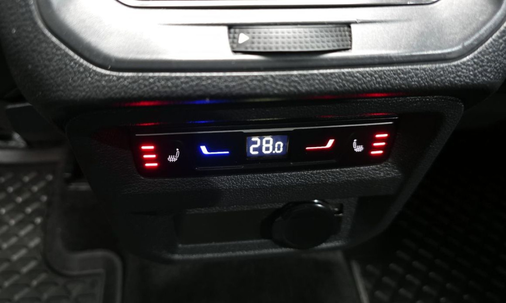 Volkswagen Tiguan 2.0 TSI Prestige, 2024