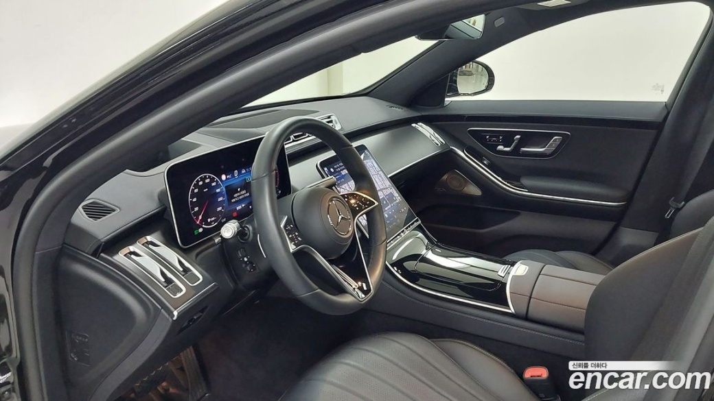 Mercedes-Benz S-Class S350 d 4MATIC, 2025