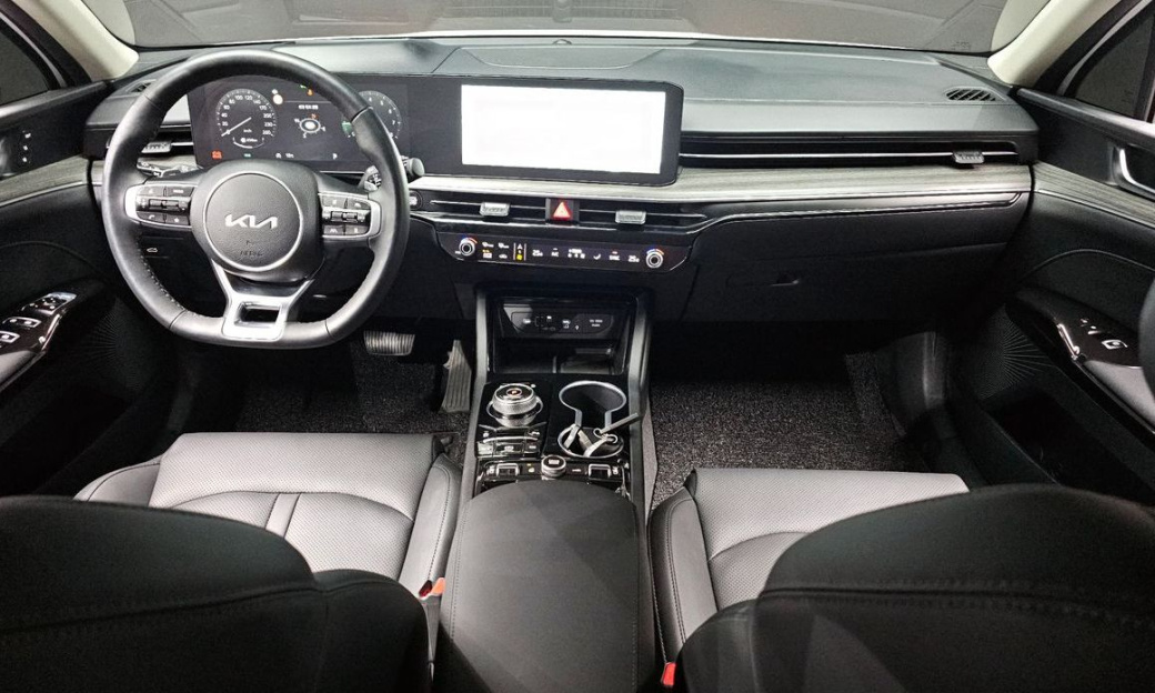 Kia K5 1.6 Turbo, 2026