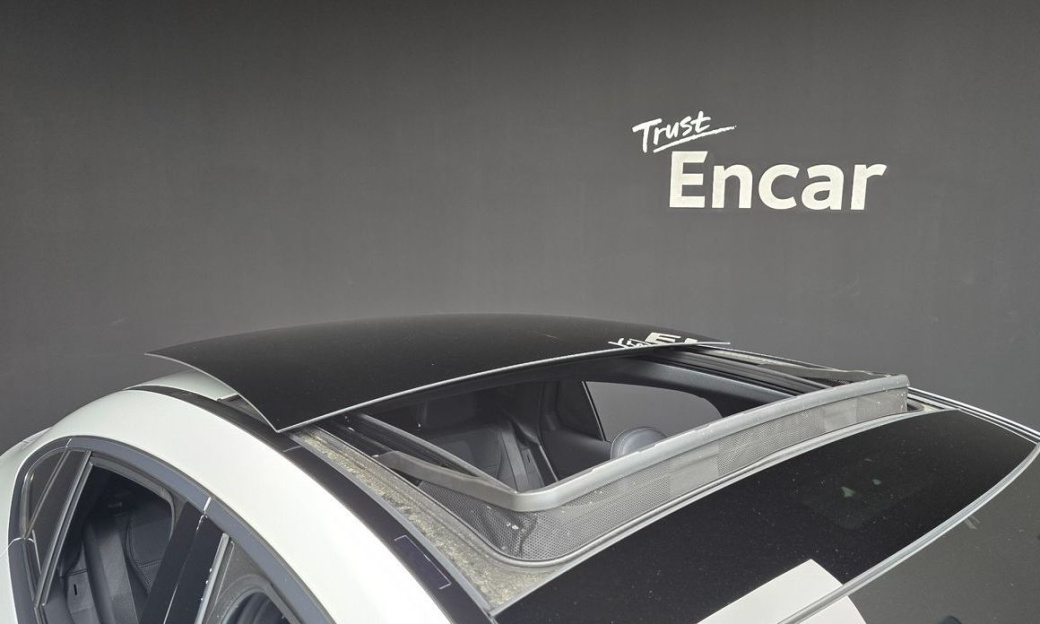 Mercedes-Benz GLC-Class GLC300 4MATIC Avnatgarde Coupe, 2025