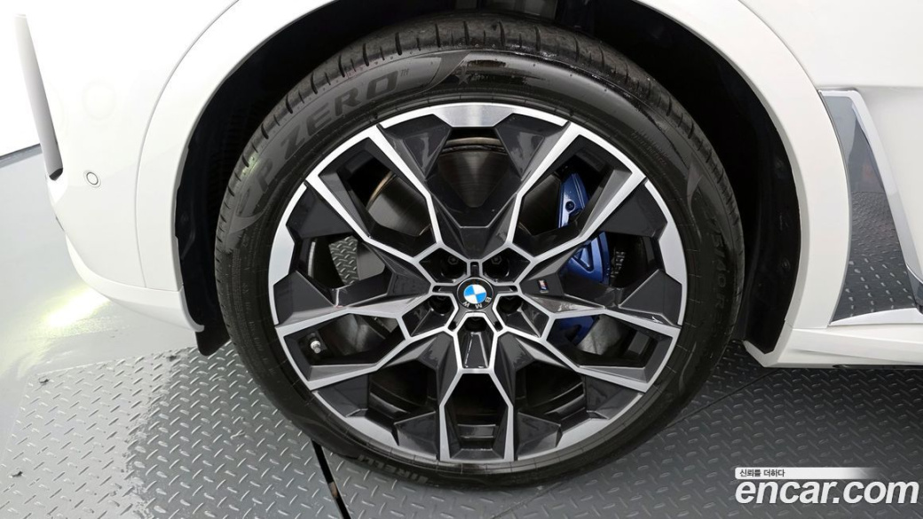 BMW X7 xDrive 40i M Sport 6STR, 2025