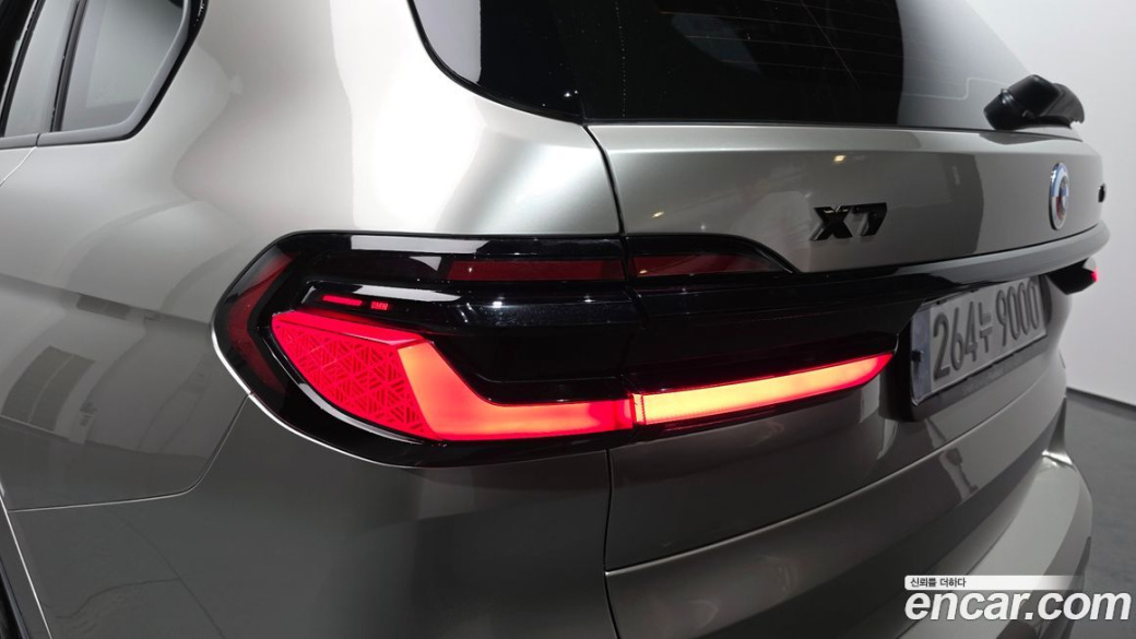 BMW X7 xDrive 40i M Sport 7STR, 2025