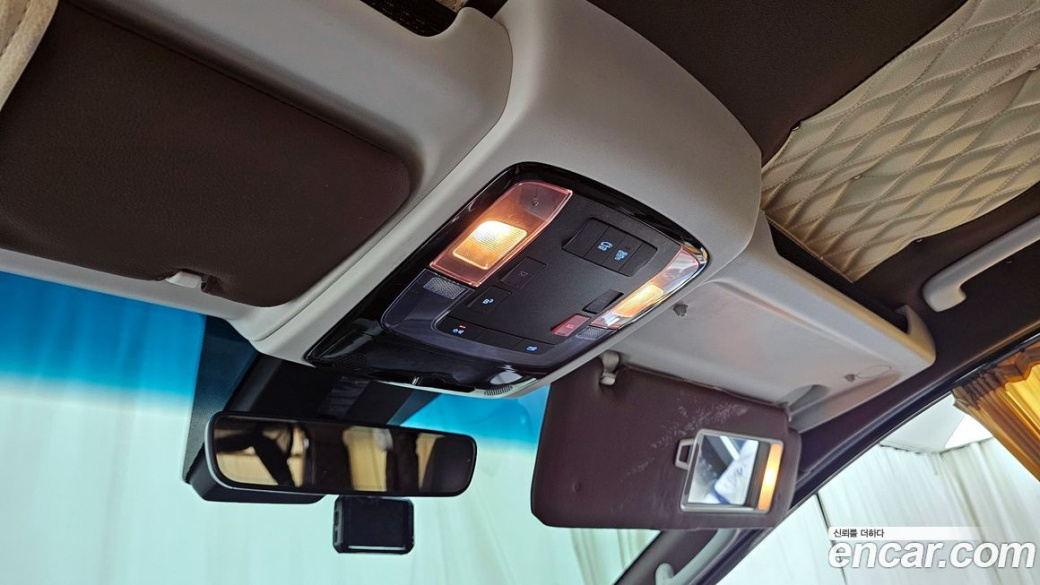 Hyundai Staria 2WD Camping Car, 2024