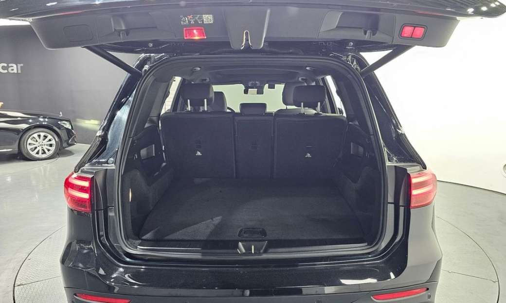 Mercedes-Benz GLB-Class GLB250 4MATIC, 2025