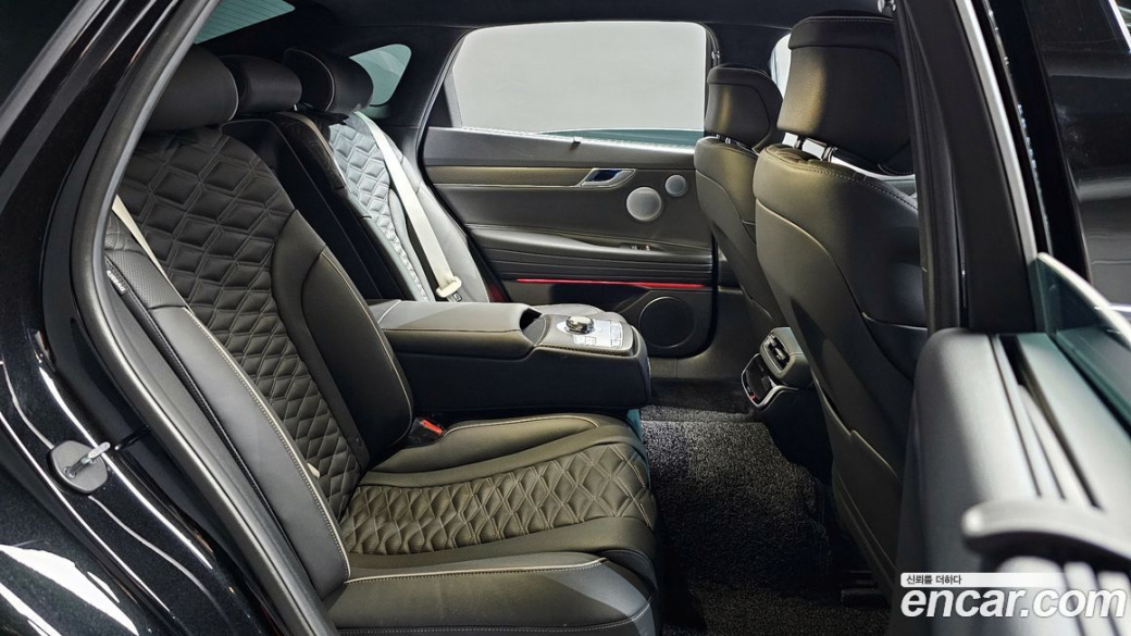 Genesis G80 Gasoline 2.5 Turbo AWD, 2025