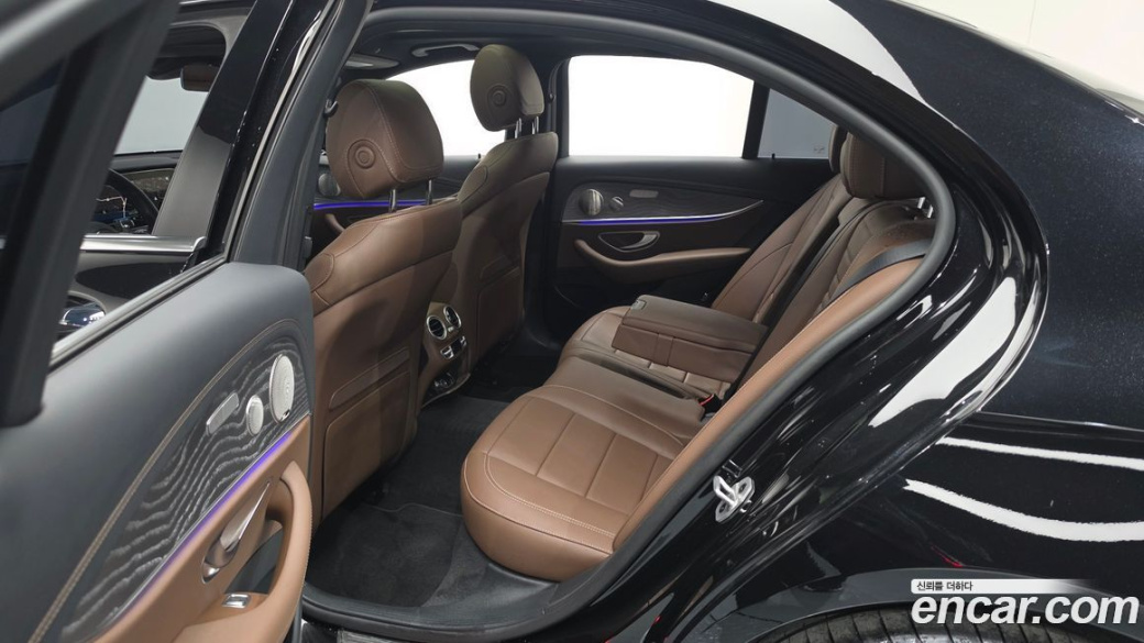 Mercedes-Benz E-Class E350 4MATIC Avantgarde, 2022