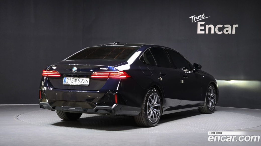 BMW 5-Series 520i M Sport, 2024
