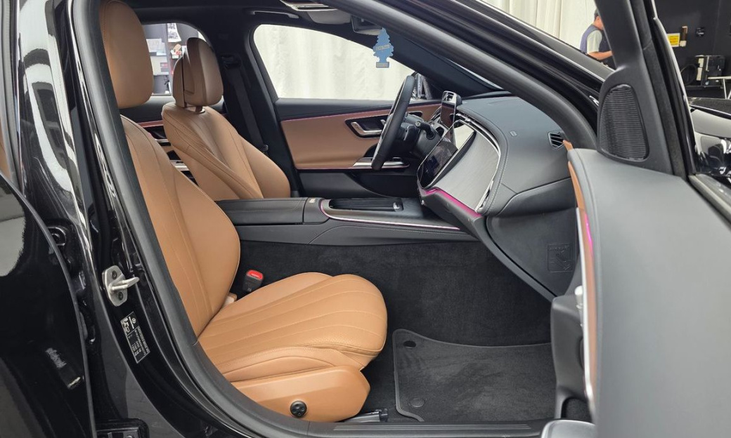 Mercedes-Benz E-Class E200 Avantgarde, 2025