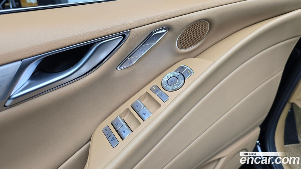 Genesis G80 Gasoline 2.5 Turbo AWD, 2025