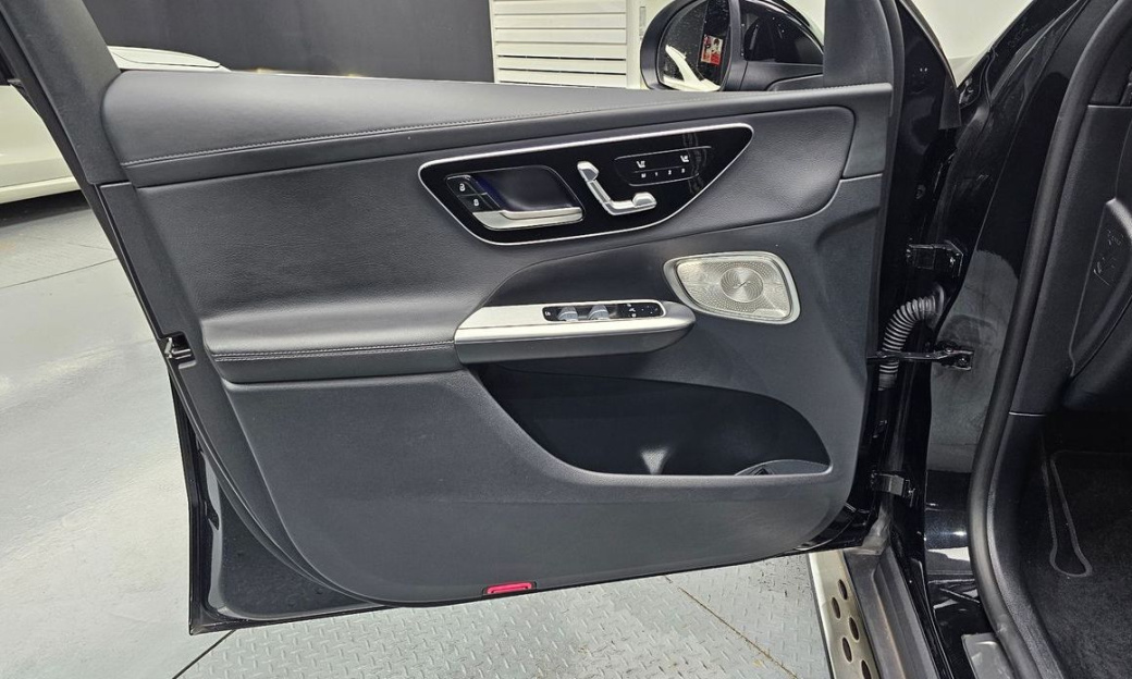 Mercedes-Benz GLC-Class GLC300 4MATIC AMG Line, 2024