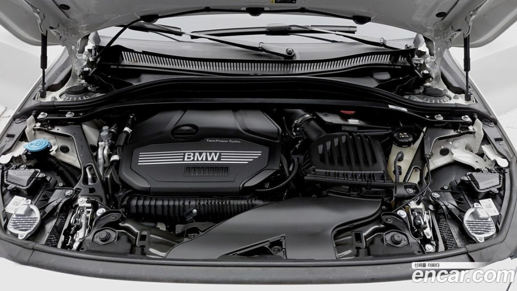 BMW 1-Series 120i M Sports, 2023