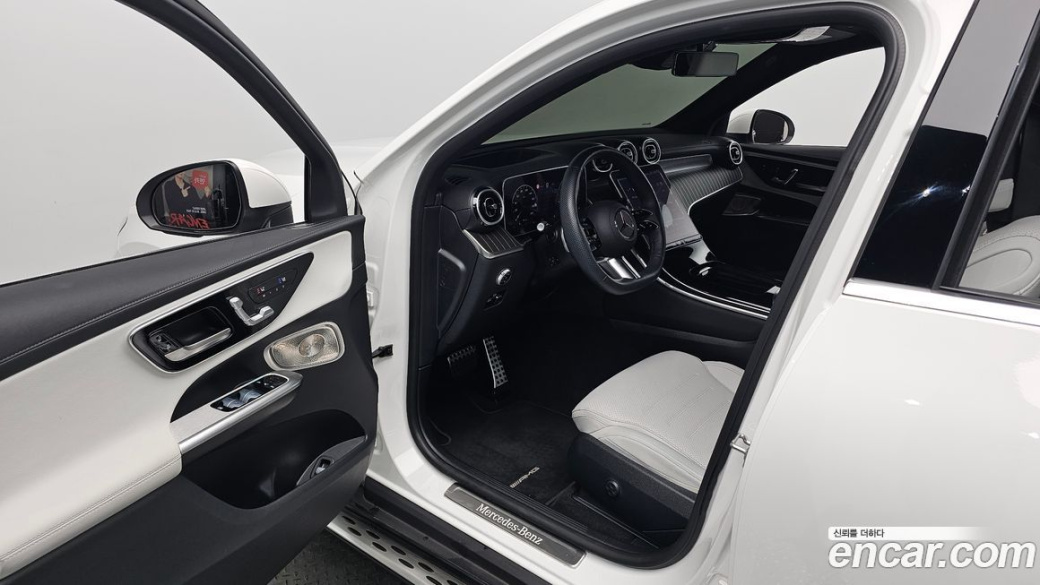Mercedes-Benz GLC-Class GLC300 4MATIC AMG Line, 2024