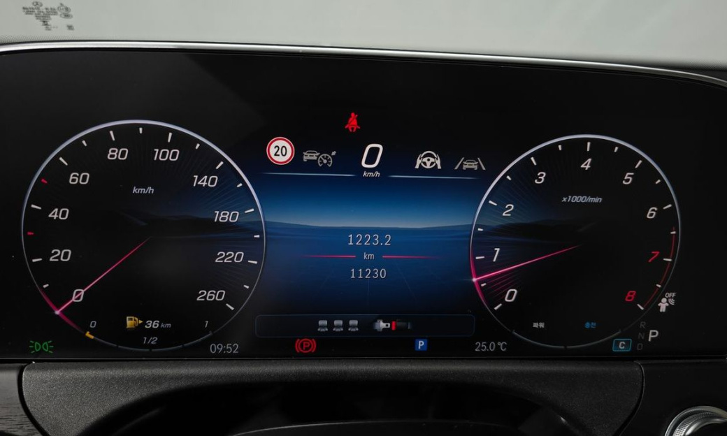 Mercedes-Benz E-Class E200 Avantgarde, 2024