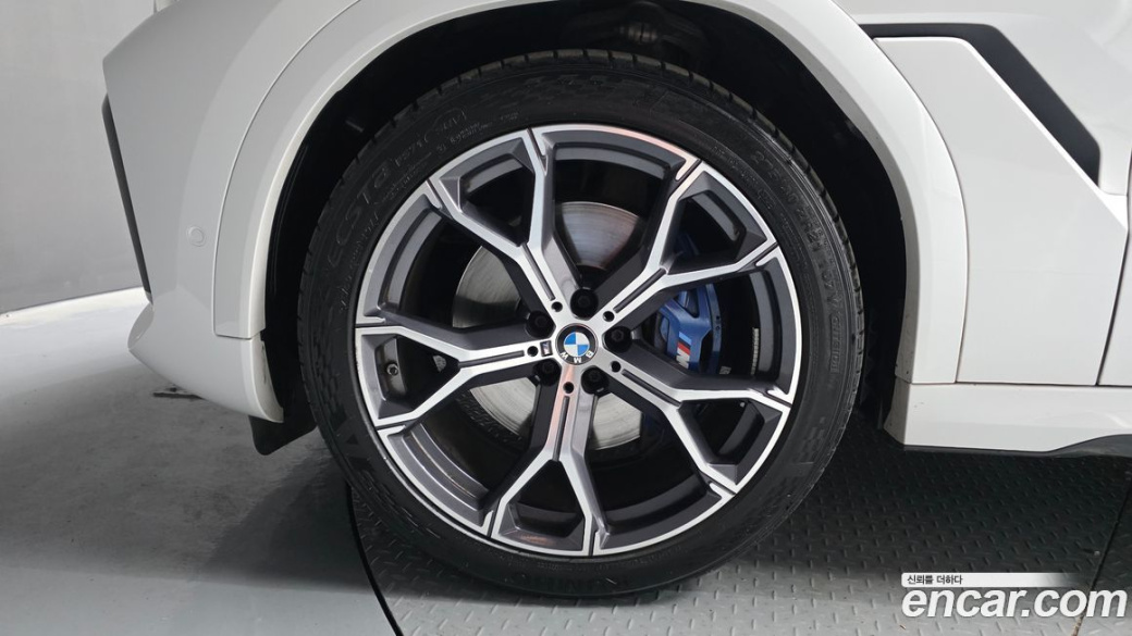 BMW X6 xDrive40i M Sport, 2023