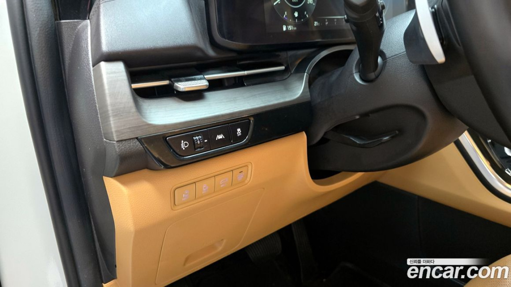 Kia Carnival 7-Seater Signature, 2023