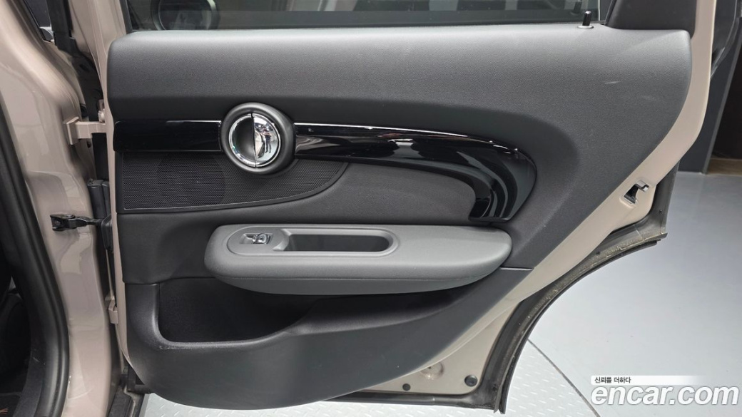 Mini Clubman Classic, 2024