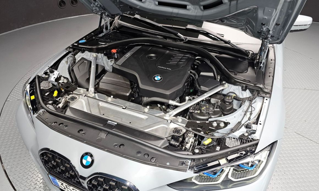 BMW 4-Series 420i M Sport Convertible, 2024