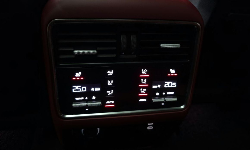 Porsche Cayenne 3.0 COUPE PLATINUM EDITION, 2023