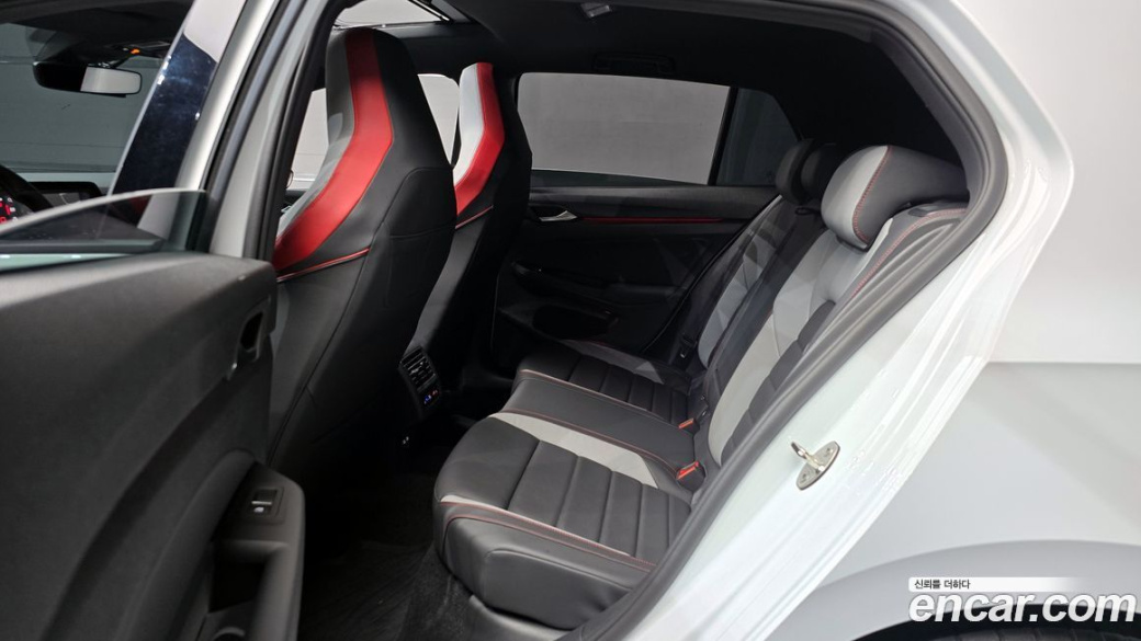 Volkswagen Golf 2.0 GTI, 2023