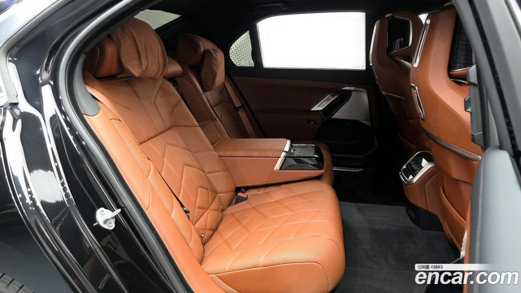 BMW 7-Series 740d xDrive M Sport, 2025