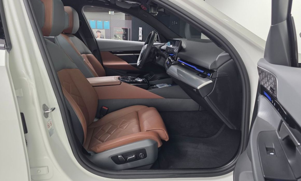 BMW 5-Series 530i xDrive M Sport, 2024