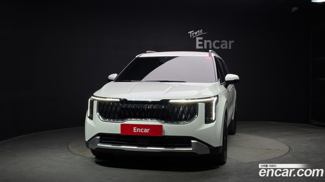 Kia Carnival 9-Seater Prestige, 2025