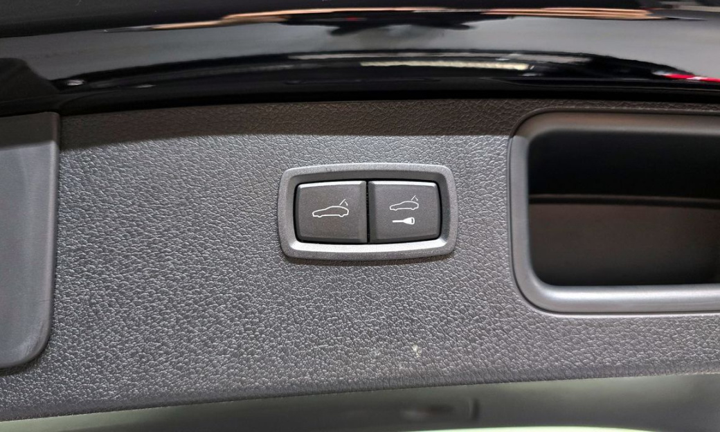 Porsche Macan 2.0, 2024