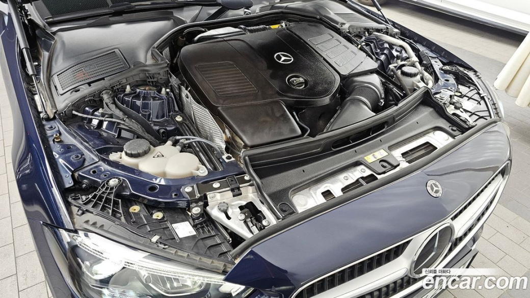 Mercedes-Benz C-Class C200 4MATIC Avantgarde, 2022