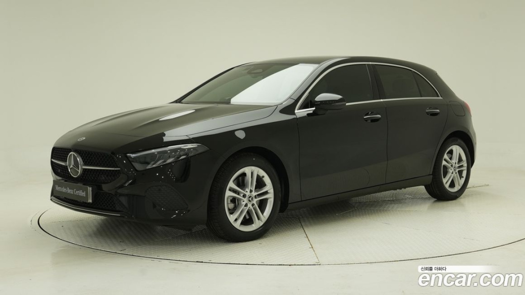 Mercedes-Benz A-Class A220 Hatchback, 2024