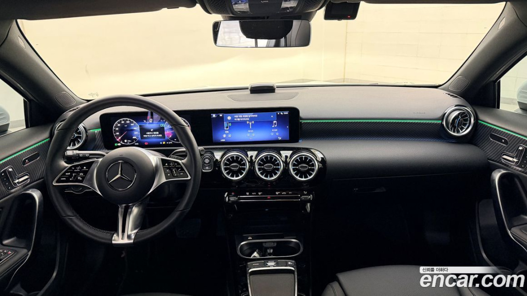 Mercedes-Benz A-Class A220 Hatchback, 2025