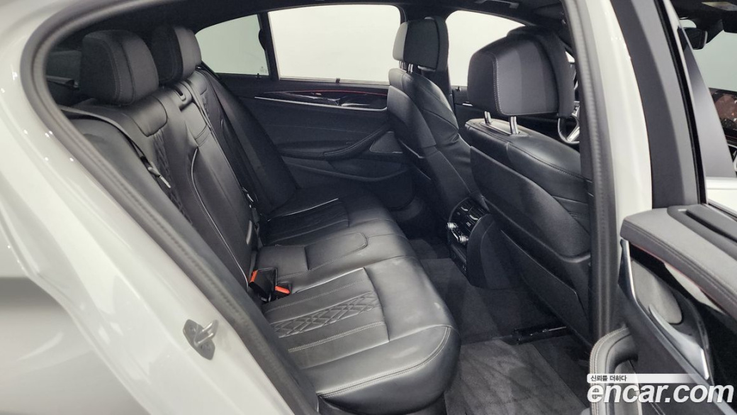 BMW 5-Series 530i M Sport Package, 2023