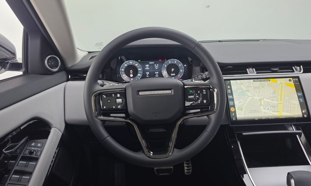 Land Rover Range Rover Evoque P250 Dynamic SE, 2025
