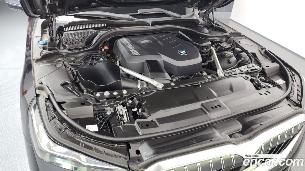 BMW 5-Series 520i M Sport, 2024