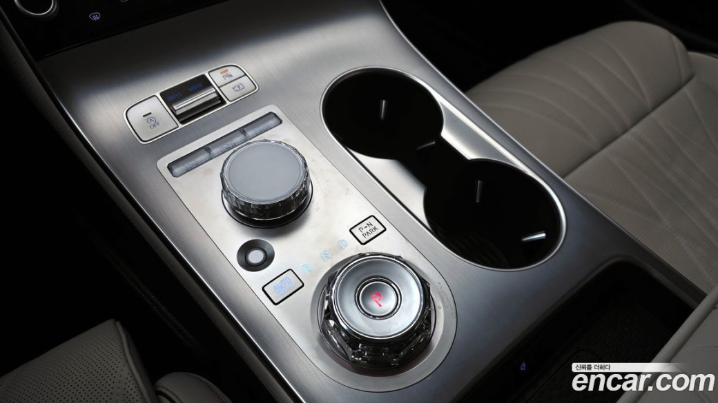 Genesis GV70 2.5T Gasoline 2WD, 2026
