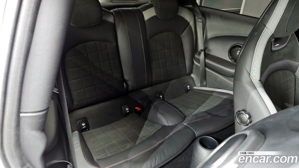 Mini Cooper JCW, 2024