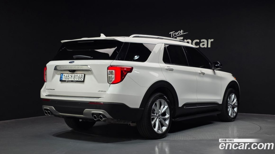 Ford Explorer 3.0 Platinum 4WD, 2022