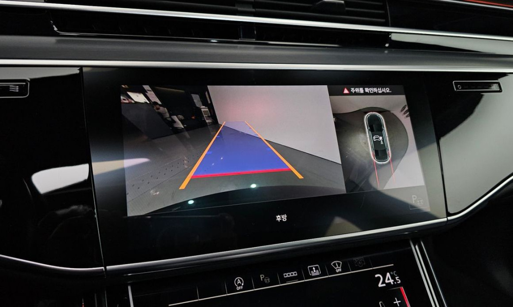 Audi A8 55 TFSI Quattro LWB, 2021