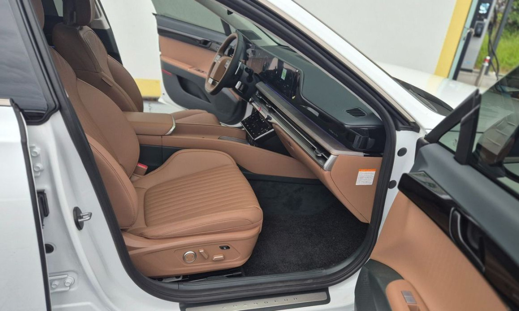 Hyundai Grandeur 2,5 Gasoline 2WD, 2026