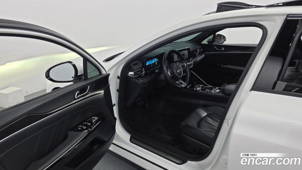 Kia K5 2.0, 2023