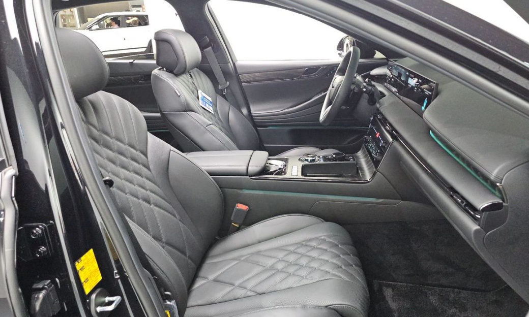 Genesis G80 Gasoline 2.5 Turbo AWD, 2026